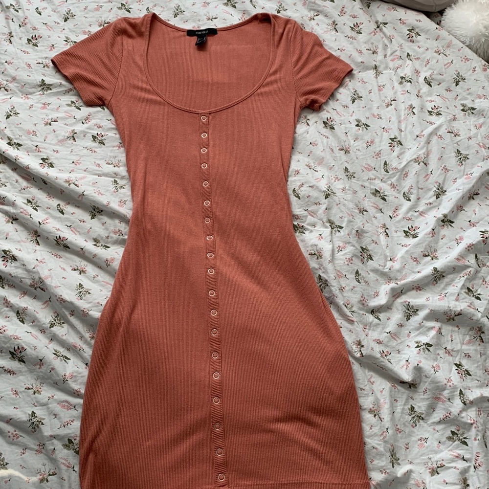 pink dress